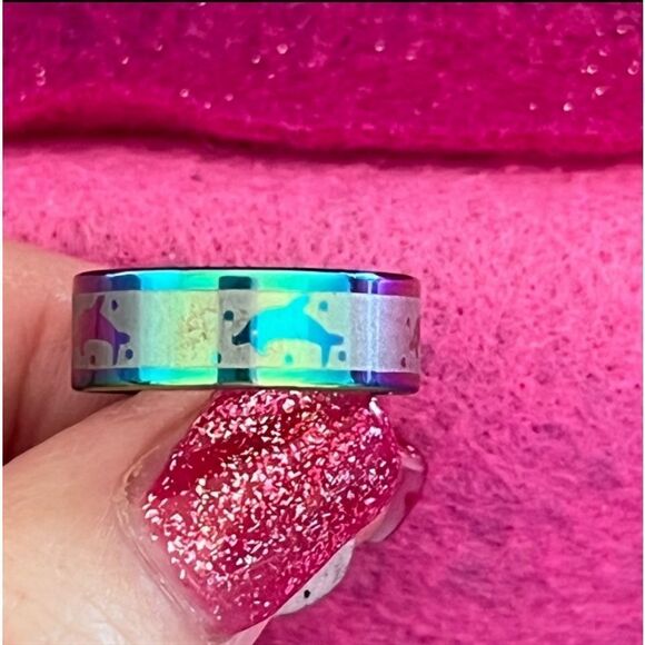 NWT Beautiful Stainless Steel Iridescent Rainbow Dolphin Ring Sz 8.5 - Picture 2 of 6